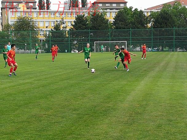 中国U14少年队获得斯拉维亚国际杯足球赛第四名 中国U14少年队获得斯拉维亚国际杯足球赛第四名